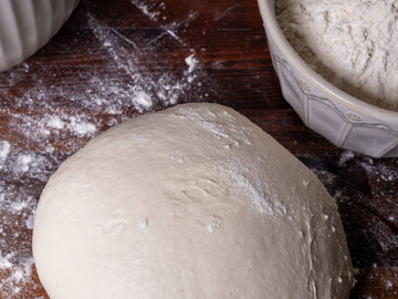 Neapolitanischer Pizzateig mit Poolish (24-48h)